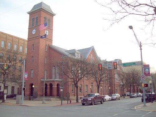 Clearfield County Courthouse (wikipedia.org)