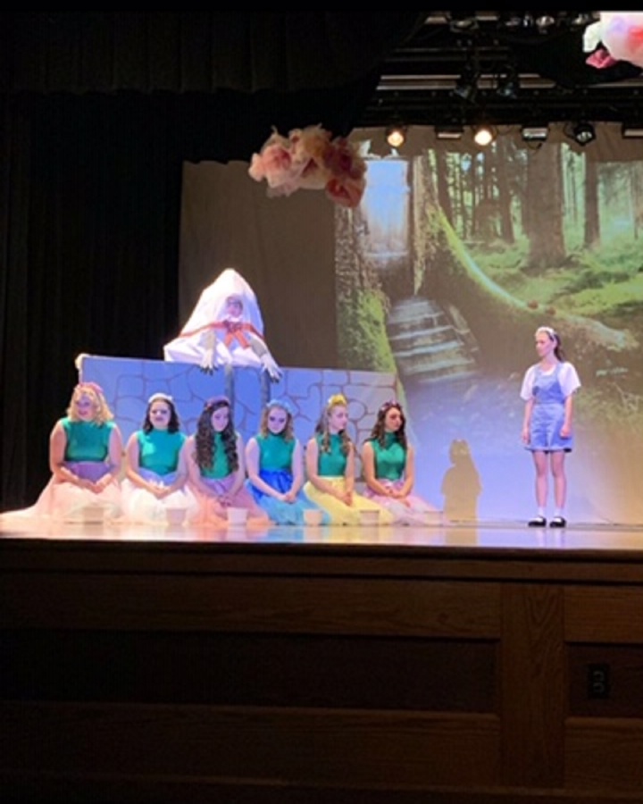 Members of the Drama Club presented Alice in Wonderland.