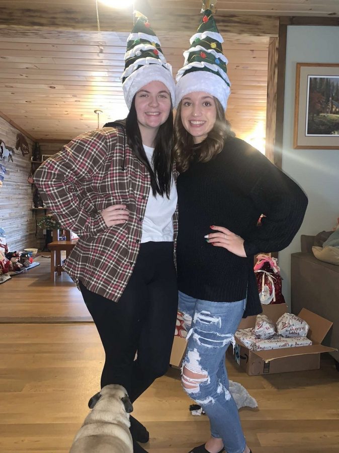 Kendyhl Luzier and her cousin on Christmas.