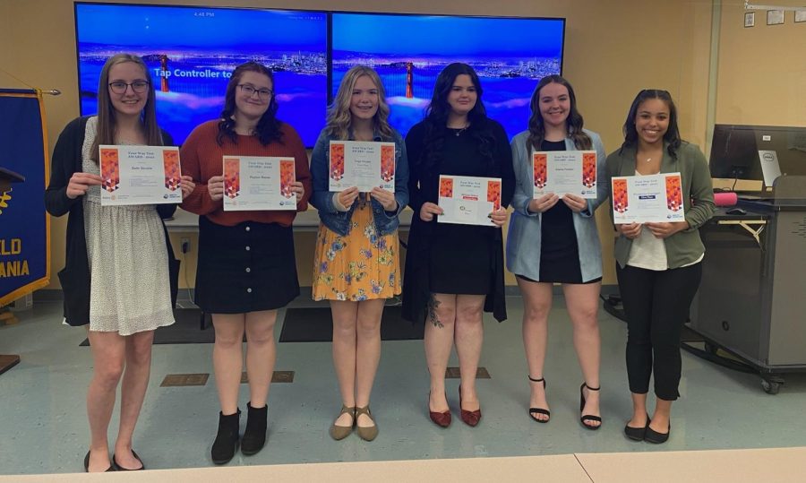 Students+who+participated+in+Rotary+Speech+Contest%3A+Beth+Struble%2C+Peyton+Reese%2C+Sage+Hoppe%2C+Willow+Green%2C+Alaina+Fedder%2C+and+Prudence+Corrigan.++