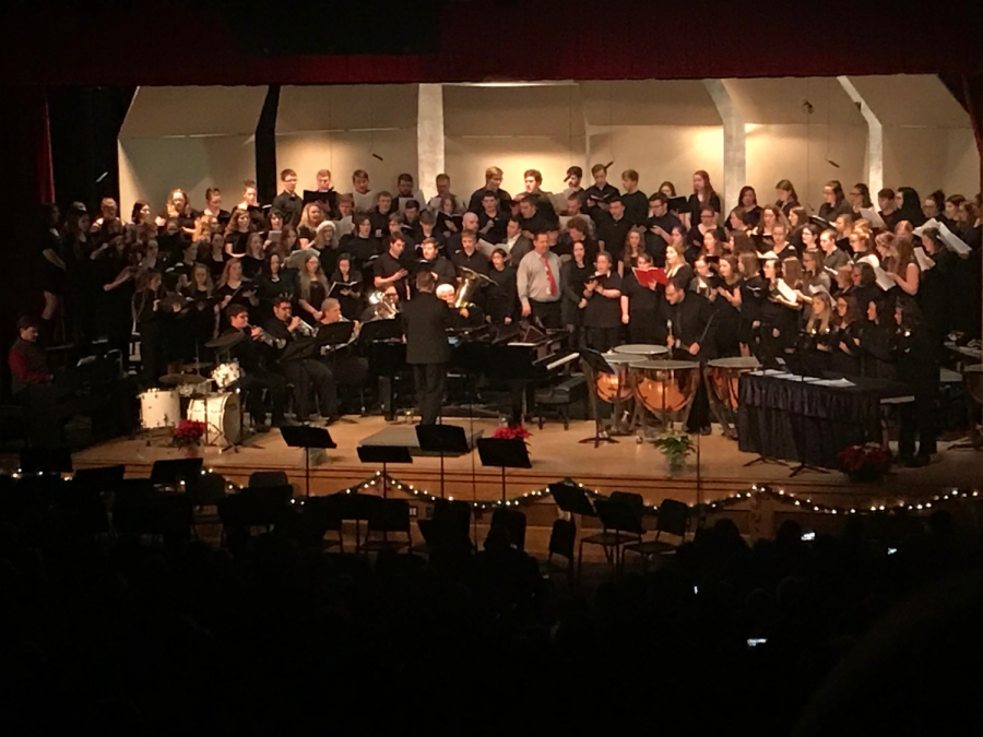 Alumni joined the choir to finish the concert.