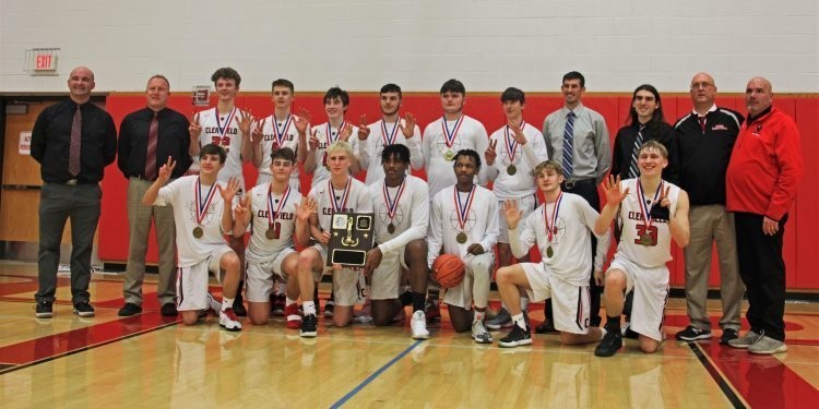 Boys+Basketball+claims+7th+championship+title