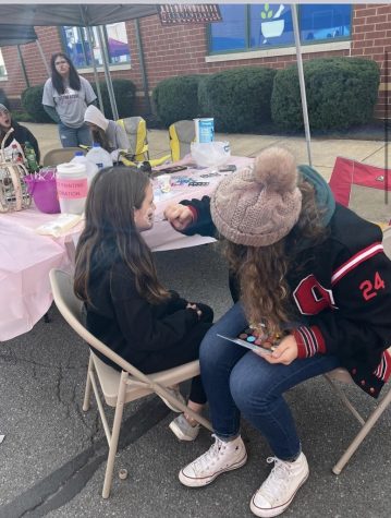 Clearfield Volleyball Program Paints Faces at Fall Festival to Raise Money